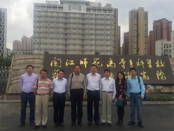 巴院長一行3.jpg