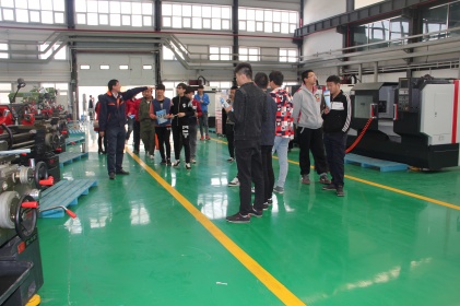 參觀機加工實訓車間.JPG